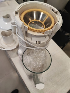 Соковижималка Moulinex AV6