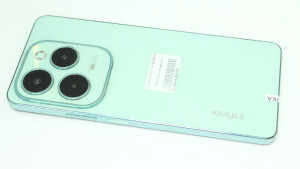 Мобільний телефон Infinix HOT 40 8/256GB