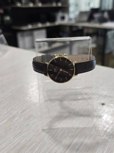 Часы кварцевые Daniel Wellington B28S01