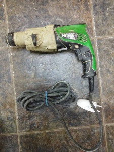 Перфоратор HITACHI DH22PG