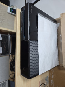 Игровая консоль Microsoft Xbox One 500GB