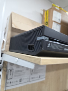 Игровая консоль Microsoft Xbox One 500GB
