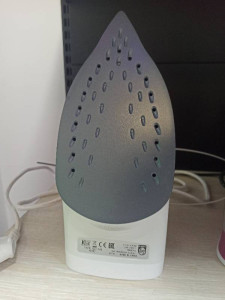 Праска Philips GC1742