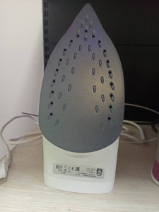 Праска Philips GC1742