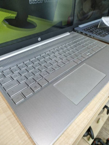 Ноутбук HP 15s-eq1002ua