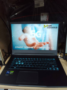 Ноутбук MSI MS-16R8