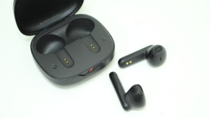 Bluetooth гарнитура JBL Vibe 300tws