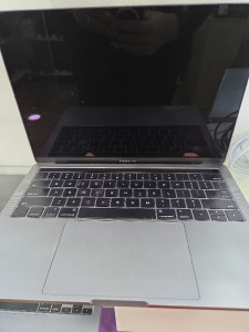 Ноутбук MacBook Pro 13" i5/8/256GB TouchBar 2016