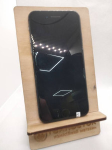 Мобільний телефон iPhone 8 64Gb