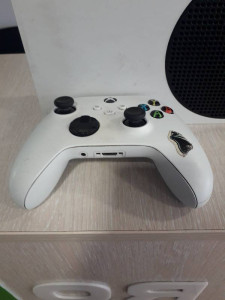 Ігрова консоль Microsoft Xbox Series S 512GB