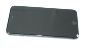 Мобільний телефон iPhone 8 Plus 64Gb