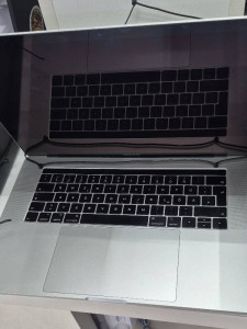 Ноутбук MacBook Pro A1990