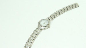 Годинники кварцові OMEGA