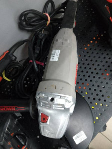 Болгарка Crown CT13507-180N