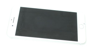 Мобильный телефон iPhone 7 Plus 128Gb не обновлять/не сбрасывать