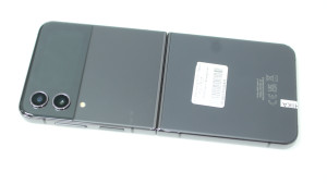 Мобильный телефон Samsung F721 Galaxy Flip 4 8/256GB