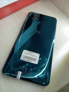 Мобильный телефон ZTE Blade 20 Smart 4/128 GB