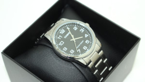 Часы кварцевые Casio MTP-V001