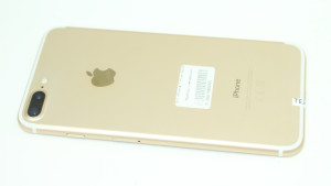 Мобильный телефон iPhone 7 Plus 32Gb