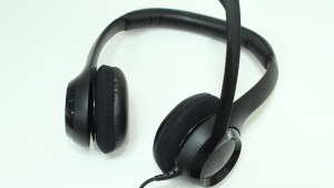 Наушники Logitech h390