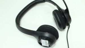 Наушники Logitech h390