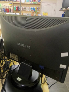 Монитор Samsung 226BW