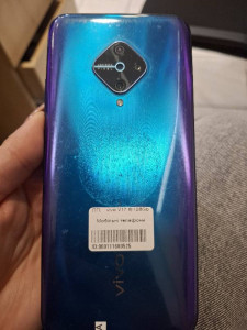 Мобільний телефон Vivo V17 8/128Gb