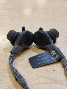 Bluetooth гарнітура Adidas FWD-01