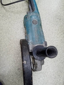 Болгарка Makita GA9020