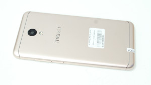 Мобильный телефон Meizu M6 2/16Gb
