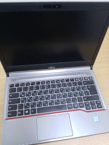 Ноутбук Fujitsu E736