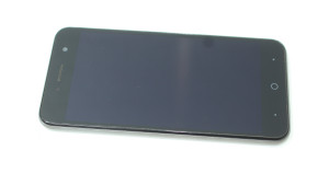 Мобільний телефон ZTE Blade A520 1/16GB