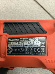 Перфоратор Makita M8700