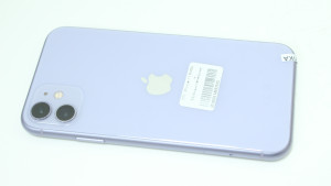 Мобильный телефон iPhone 11 64GB