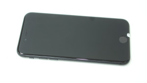 Мобільний телефон iPhone SE 2020 64GB