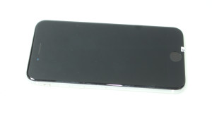 Мобильный телефон iPhone SE 2020 128Gb