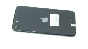 Мобильный телефон iPhone SE 2020 128Gb