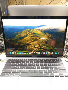 Ноутбук Apple MacBook Air 13 2020 i5 8/512