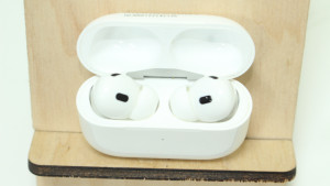 Bluetooth гарнитура Apple AirPods Pro 2nd generation A2700 (A2698, A2699)