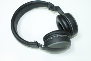 Bluetooth гарнітура Celebrat A9