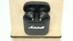 Bluetooth гарнитура Marshall Minor III