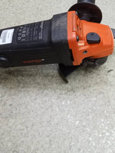 Болгарка Dnipro-M GL-125S