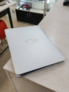 Ноутбук Apple MacBook Pro (A1502)