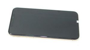 Мобильный телефон iPhone XS 64GB