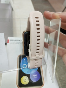 Смарт годинник Huawei Watch Fit 2