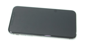 Мобільний телефон iPhone XS 64GB