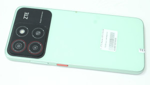 Мобильный телефон ZTE Blade A35 2/64GB