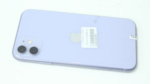 Мобильный телефон iPhone 11 64GB