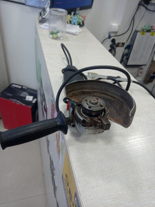 Болгарка Sturmax AGM9012T