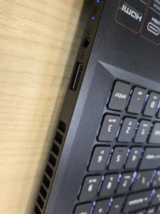 Ноутбук Aser Ninro v 15 ANV15-41-R7SU